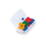 Boite de 16 petits chevaux